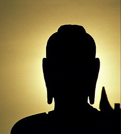 Silueta de Buddha en Ayutthaya, Thailandia.